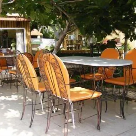 Asia Apart Hotel קוסדסי