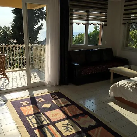 מלון דירות Asia Apart Hotel 3*